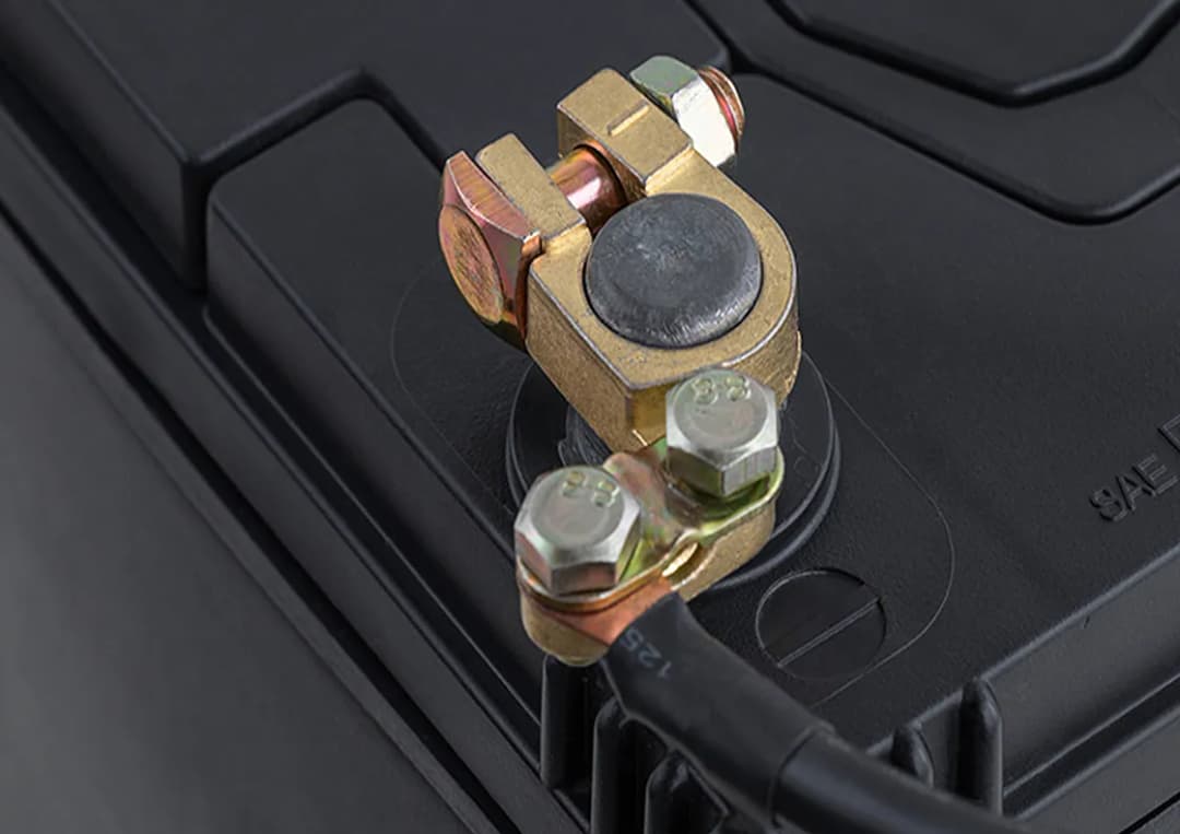 Czy odłączać akumulator podczas spawania? Poznaj ważne zasady bezpieczeństwa