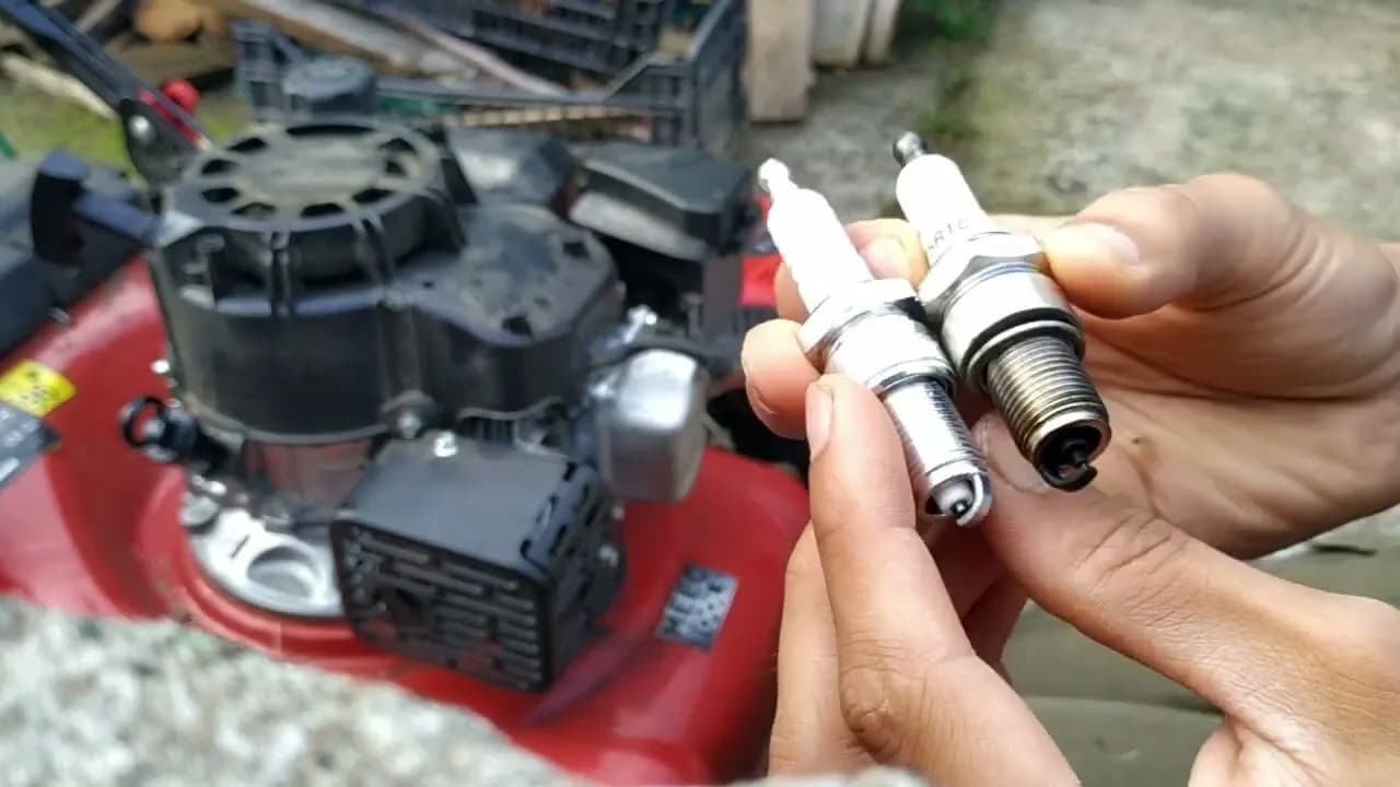 Jaką świecę do kosiarki spalinowej wybrać, aby uniknąć problemów?