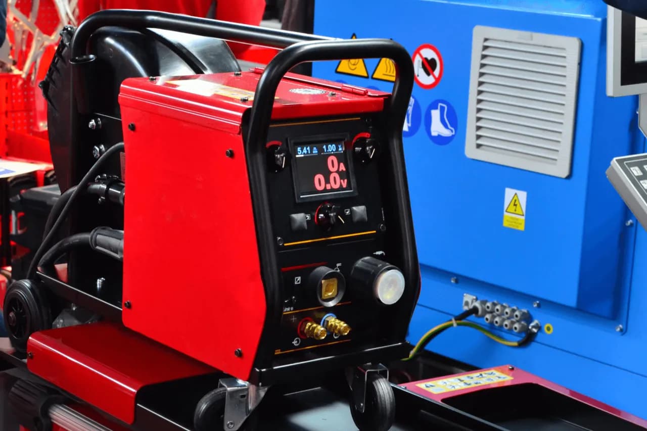 Jaka spawarka migomat? Wybierz najlepszy model dla siebie i uniknij błędów